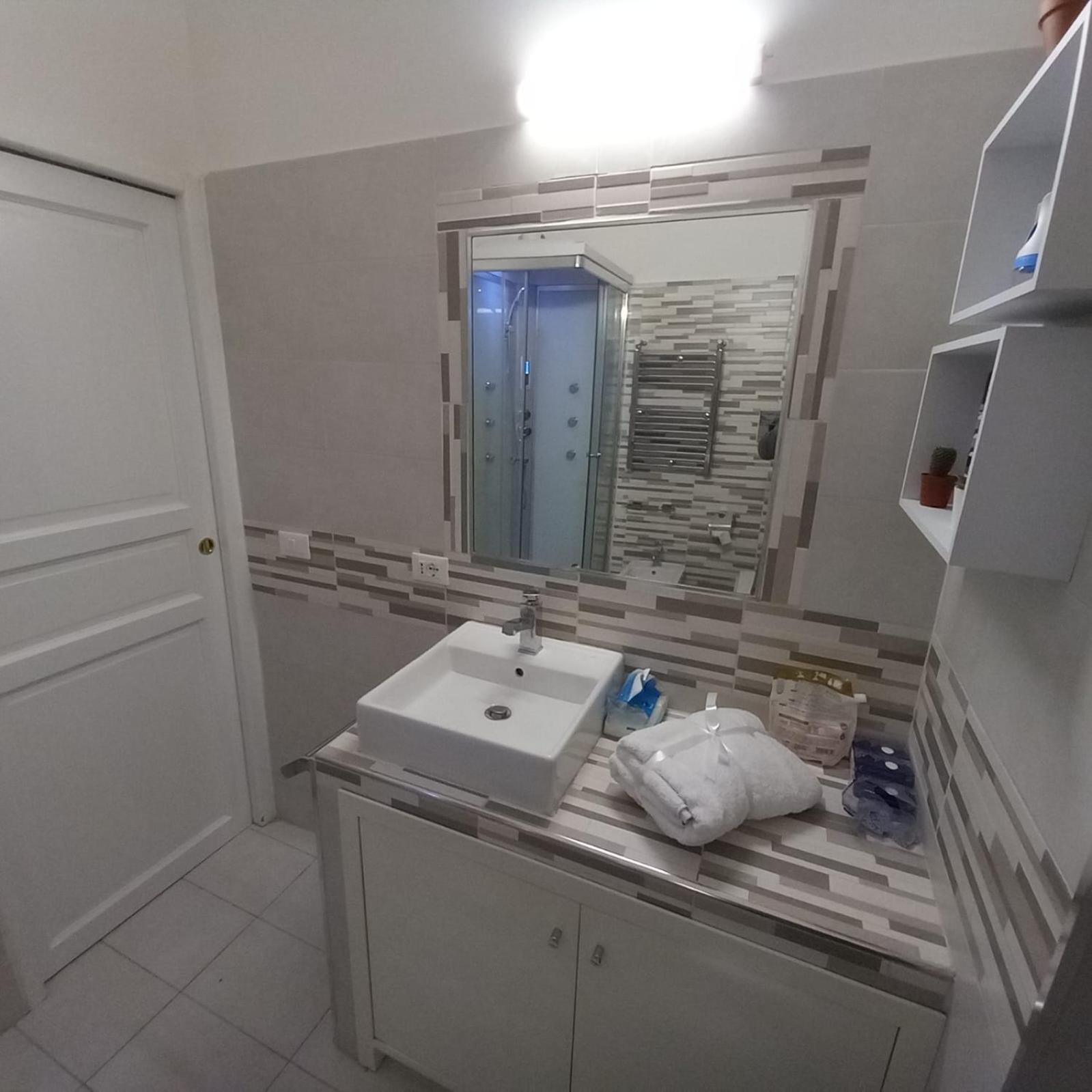 A Casa Di Lori Apartment Palermo Ngoại thất bức ảnh